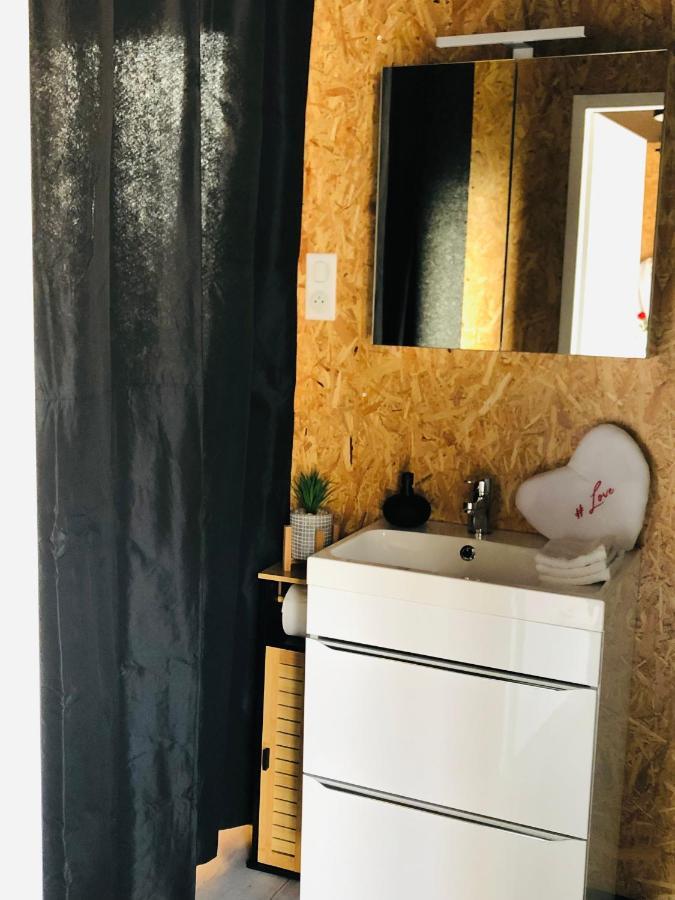 Mini Love Room Jacuzzi Privatif Urimenil Екстериор снимка