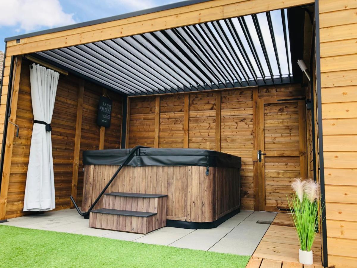 Mini Love Room Jacuzzi Privatif Urimenil Екстериор снимка